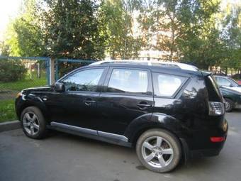 2007 Mitsubishi Outlander Photos