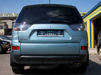 2007 Mitsubishi Outlander Pictures