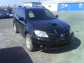 2007 Mitsubishi Outlander Photos