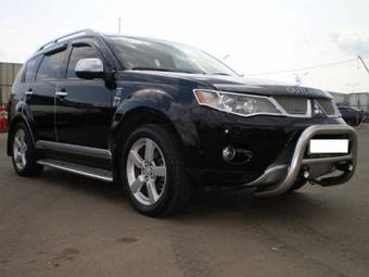 2007 Mitsubishi Outlander Photos