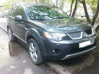 2007 Mitsubishi Outlander Pictures