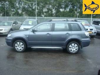 2007 Mitsubishi Outlander Pictures