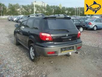 2007 Mitsubishi Outlander Images