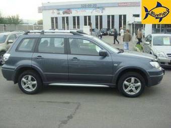 2007 Mitsubishi Outlander Images