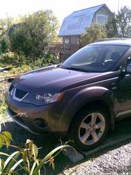 2007 Mitsubishi Outlander Photos