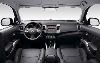 2008 Mitsubishi Outlander Images