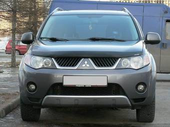 2008 Mitsubishi Outlander Pictures