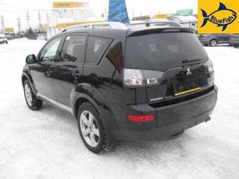 2008 Mitsubishi Outlander Pictures