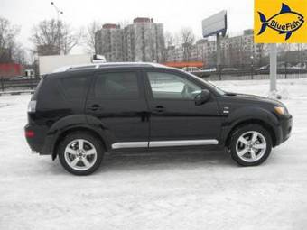 2008 Mitsubishi Outlander Pictures