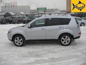 2008 Mitsubishi Outlander Images