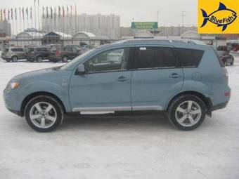 2008 Mitsubishi Outlander Photos