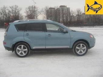 2008 Mitsubishi Outlander Pictures