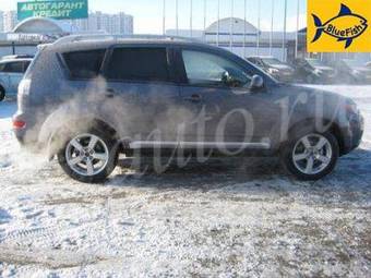 2008 Mitsubishi Outlander Pictures