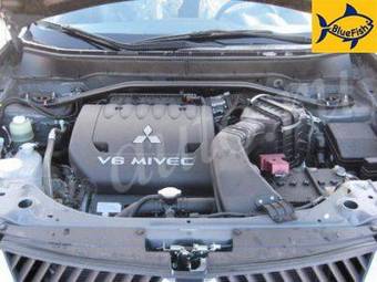2008 Mitsubishi Outlander Photos