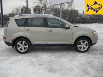 2008 Mitsubishi Outlander Pics