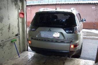 2008 Mitsubishi Outlander Photos