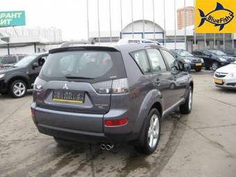 2008 Mitsubishi Outlander Photos