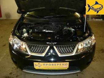 2008 Mitsubishi Outlander Pics