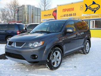 2008 Mitsubishi Outlander Photos