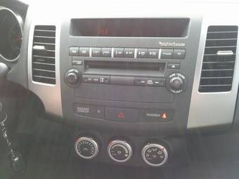 2008 Mitsubishi Outlander Wallpapers