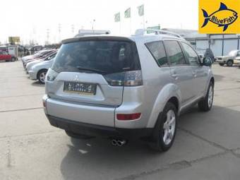 2008 Mitsubishi Outlander Pictures