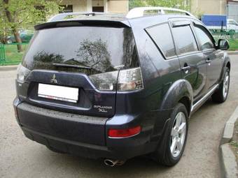 2008 Mitsubishi Outlander Photos