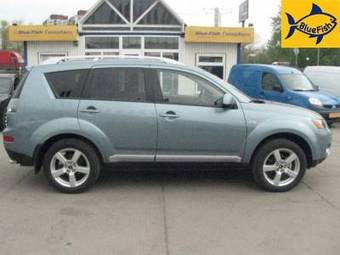 2008 Mitsubishi Outlander Pictures