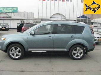 2008 Mitsubishi Outlander Pics