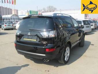 2008 Mitsubishi Outlander Images