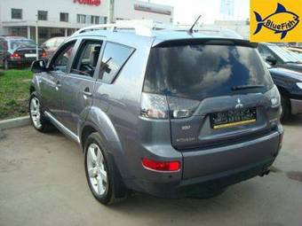 2008 Mitsubishi Outlander Pictures