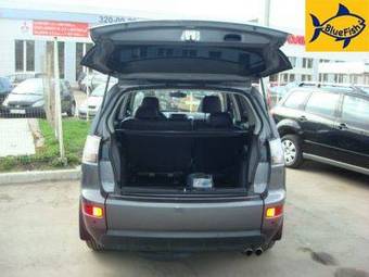 2008 Mitsubishi Outlander Pictures