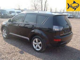 2008 Mitsubishi Outlander Pictures