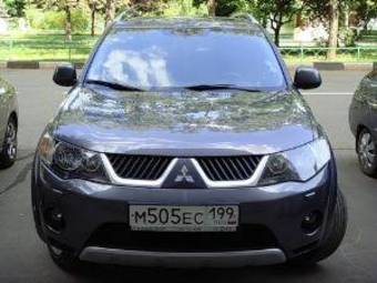 2008 Mitsubishi Outlander Photos