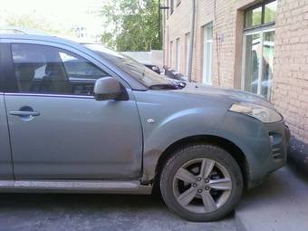 2008 Mitsubishi Outlander Images