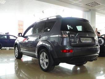 2008 Mitsubishi Outlander Photos