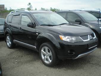 2008 Mitsubishi Outlander Photos