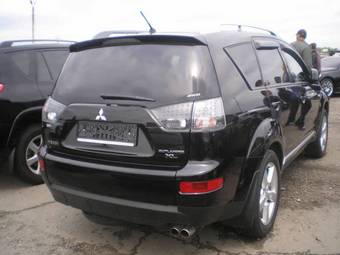 2008 Mitsubishi Outlander Pictures