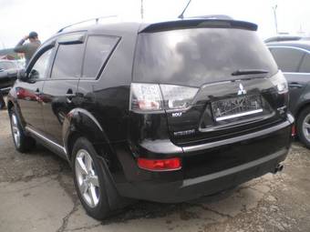 2008 Mitsubishi Outlander Photos