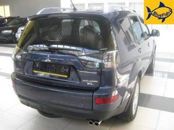 2008 Mitsubishi Outlander Pictures