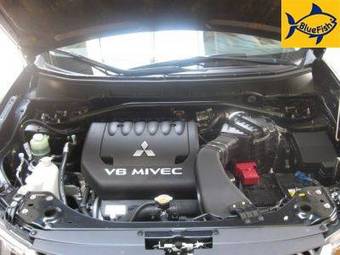 2008 Mitsubishi Outlander Photos