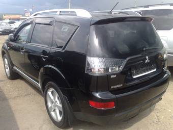 2008 Mitsubishi Outlander Photos