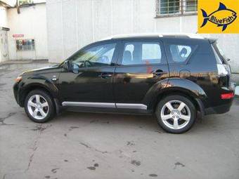 2008 Mitsubishi Outlander Pictures