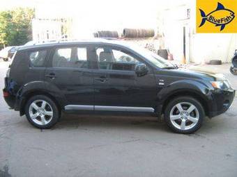 2008 Mitsubishi Outlander Photos