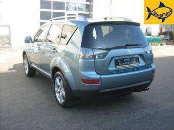 2008 Mitsubishi Outlander Images