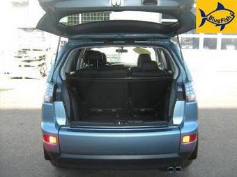 2008 Mitsubishi Outlander Photos