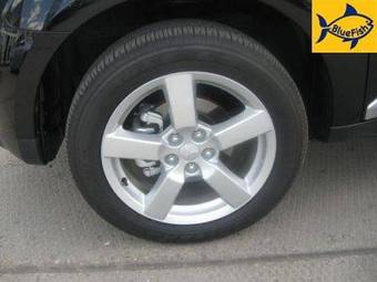 2008 Mitsubishi Outlander Pictures