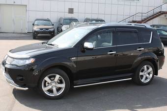 2008 Mitsubishi Outlander Photos