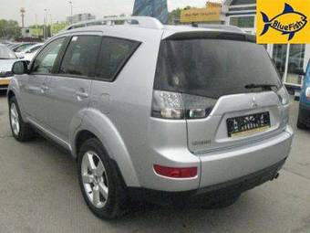 2008 Mitsubishi Outlander Photos