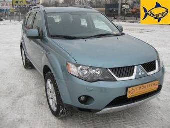 2008 Mitsubishi Outlander Pics