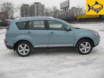 2008 Mitsubishi Outlander Photos